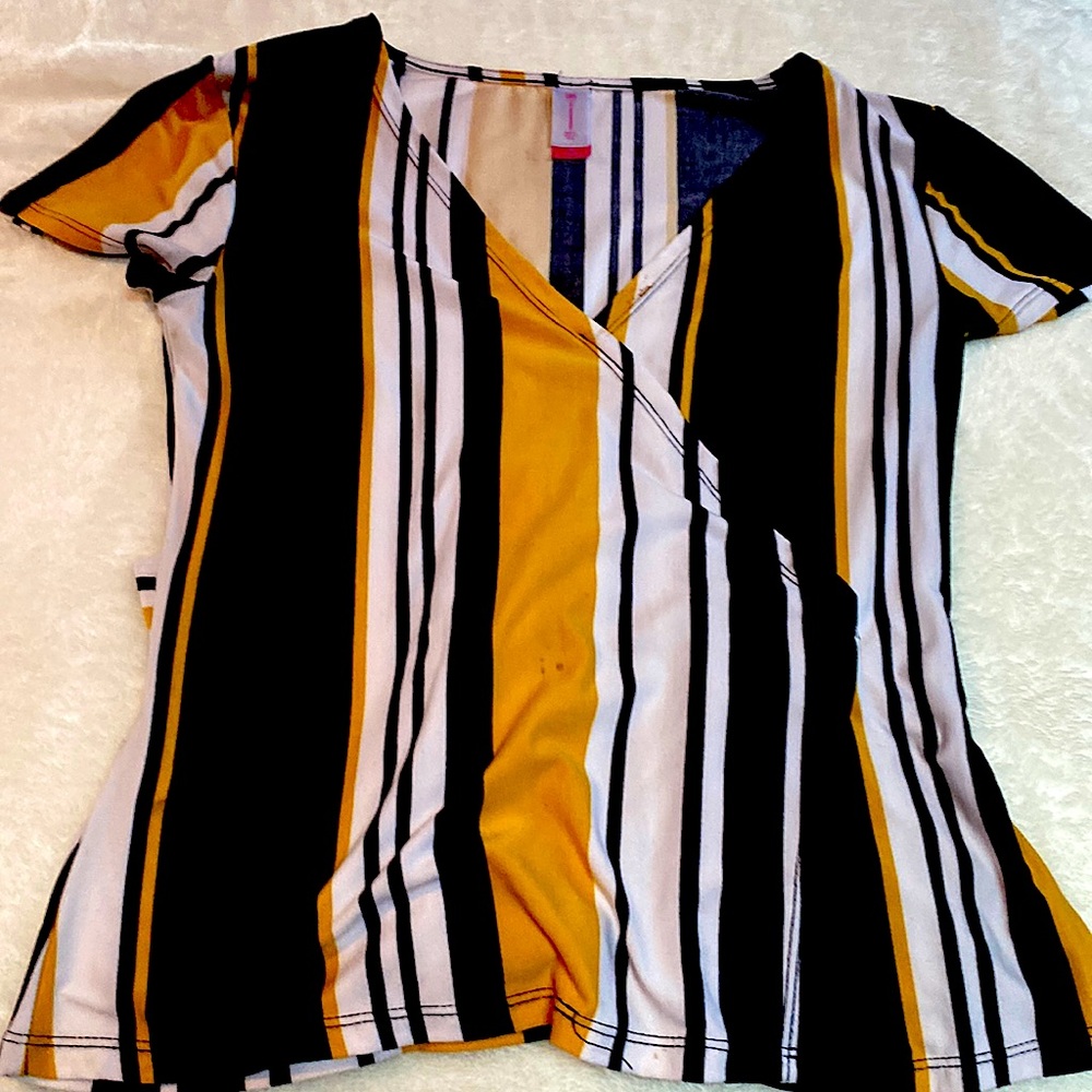 Cute no boundaries shirt cotton size Medium